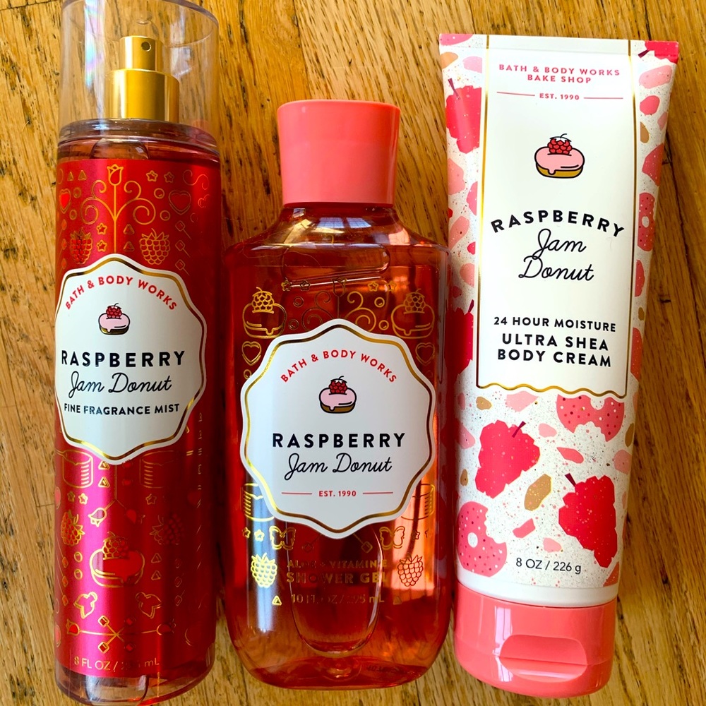 Raspberry Jam Donut set by Bath & Body Works